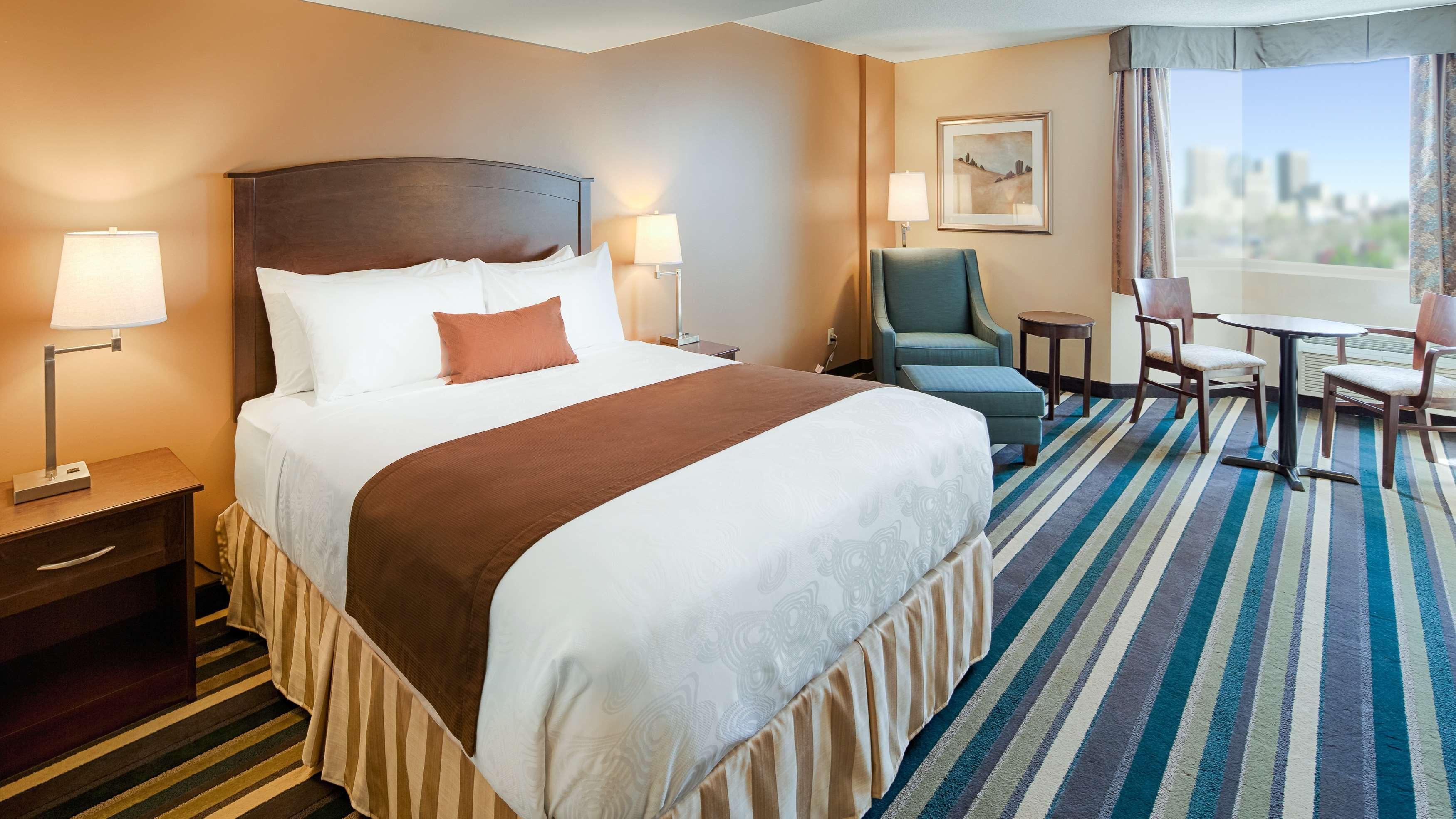 Best Western Plus Winnipeg Airport Hotel Экстерьер фото